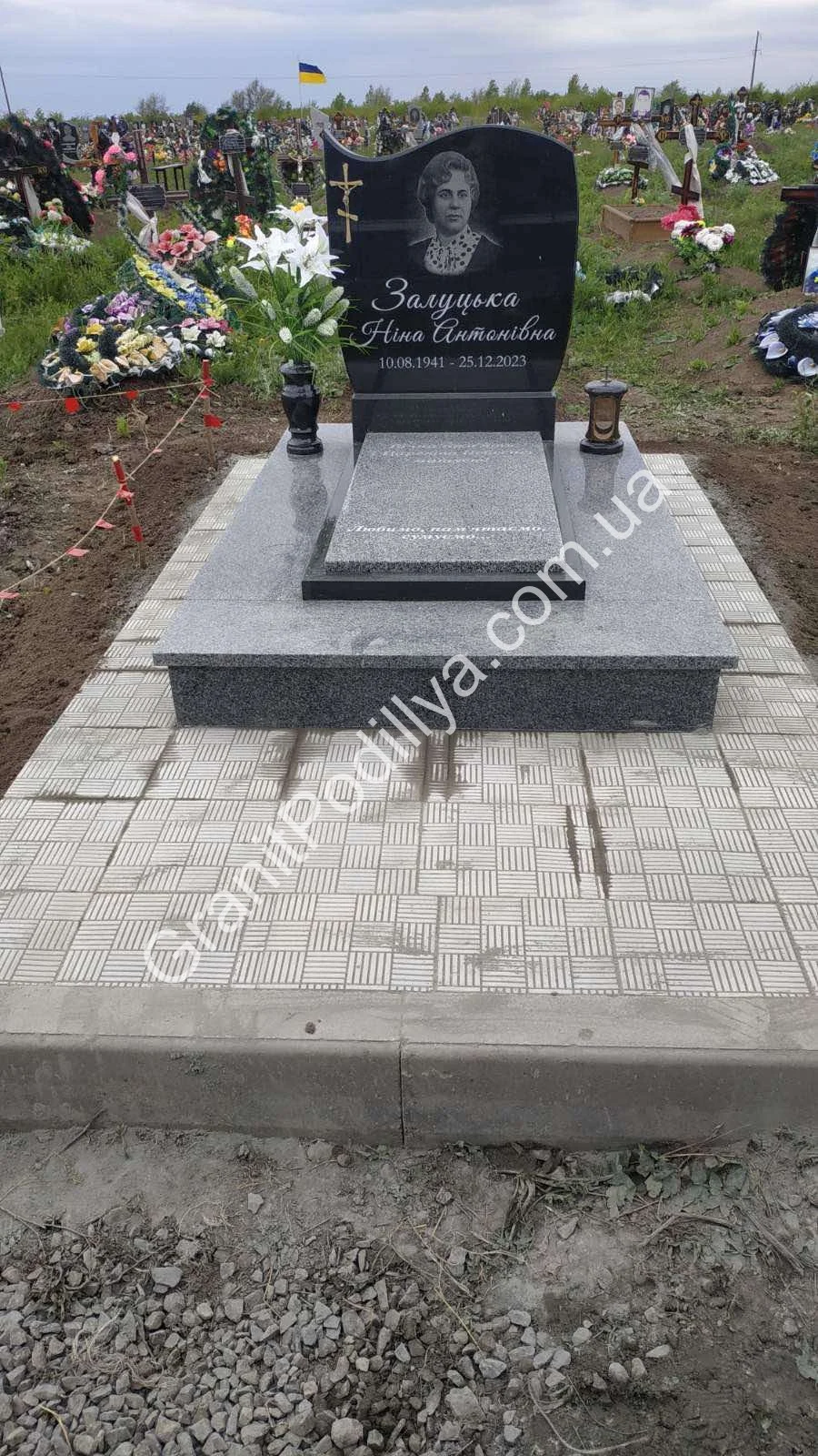 Подвійний пам'ятник з граніту - Кам'янець-Подільський | GranitPodillya